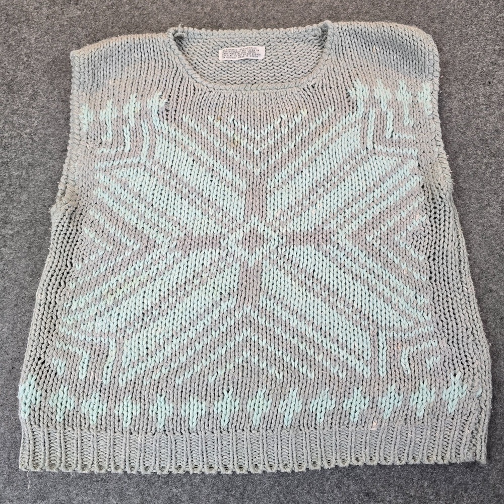 Vintage Y2K Womens Vest Sweater Gray Snowflake Print Tight Knit Cozy Warm Retro
